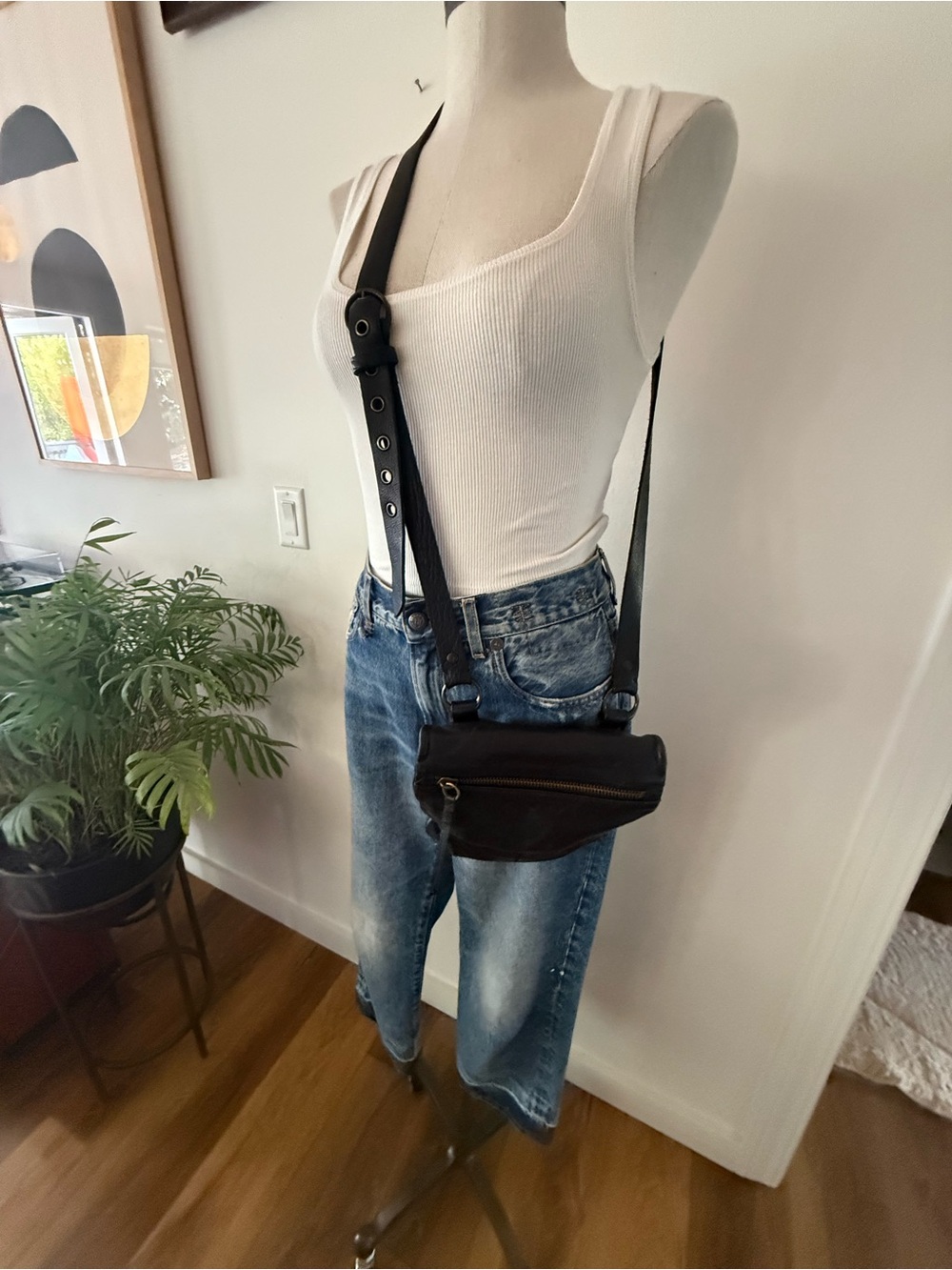All Saints Spitfields black leather crosClassic Black Leather Crossbody Bag